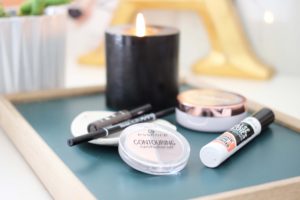 essence countering eyeshadows