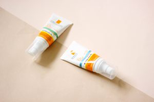 La Roche-Posay Anthelios XL SPF50+ Anti Shine Tinted Dry Touch Gel-Cream, La Roche-Posay Anthelios XL SPF50+ Comfort Tinted BB Cream review