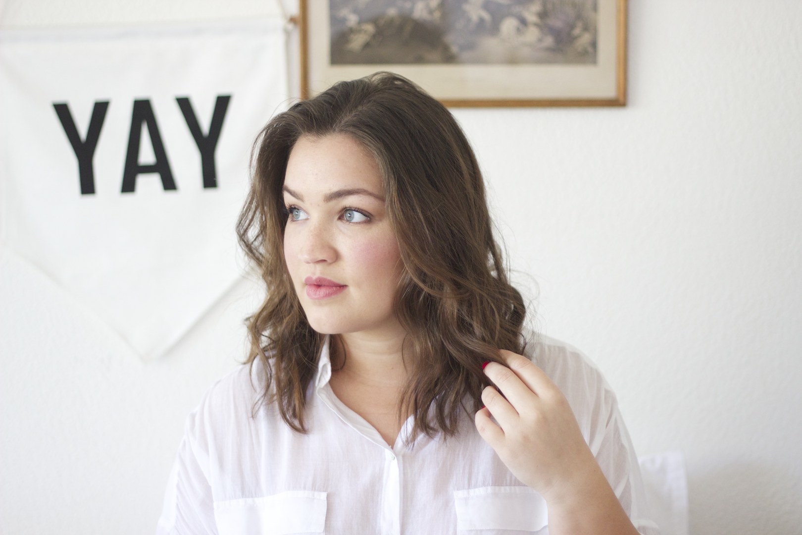 The Wavy Hair Tutorial {GIVEAWAY CLOSED}