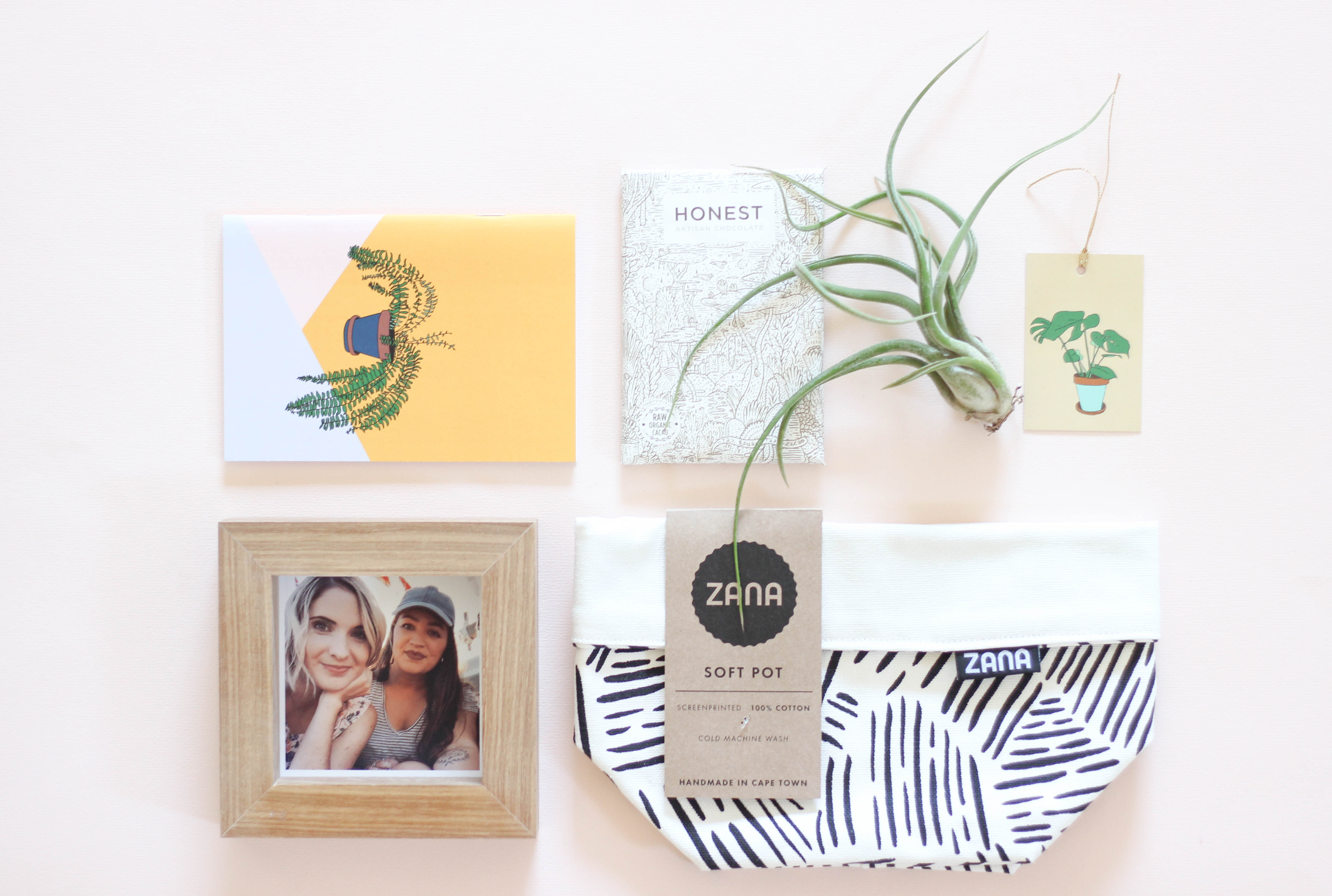 WEDDING: Bridesmaids Gifts